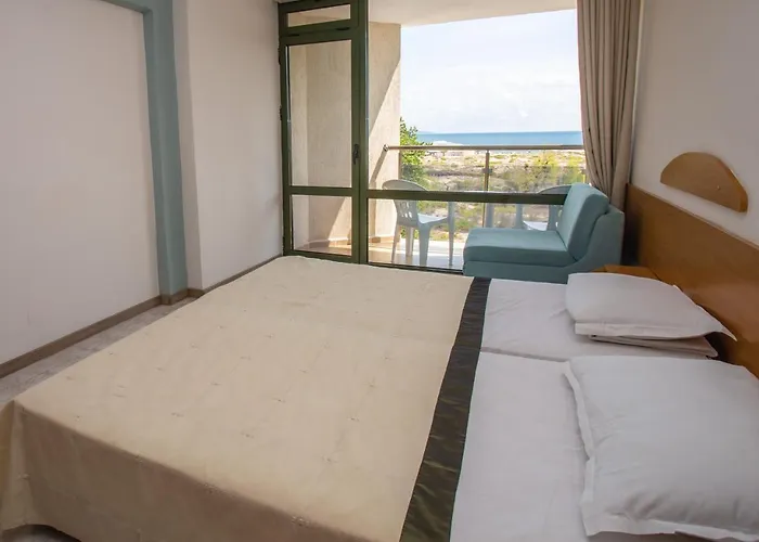 Amfibia Complex Готель