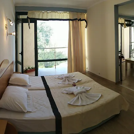 Отель Amfibia Complex 3*