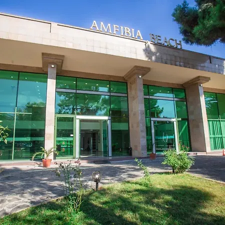Amfibia Complex Хотел 3*