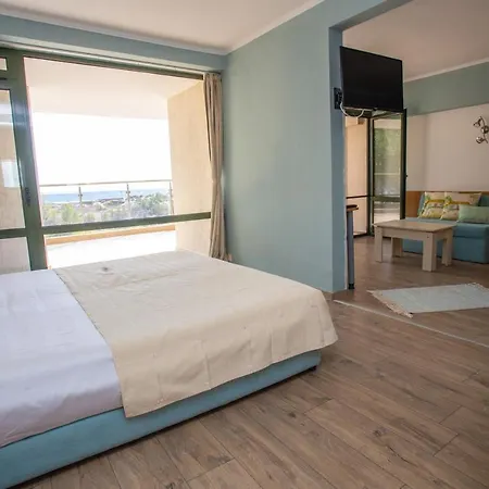 Amfibia Complex Отель Солнечный берег