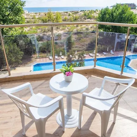 Amfibia Complex Отель Солнечный берег