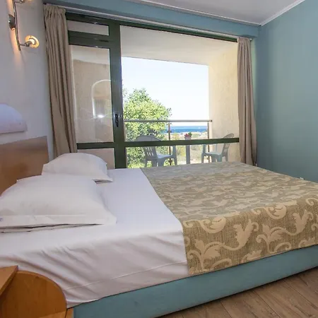 Amfibia Complex Отель Солнечный берег