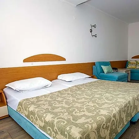 Хотел Amfibia Complex
