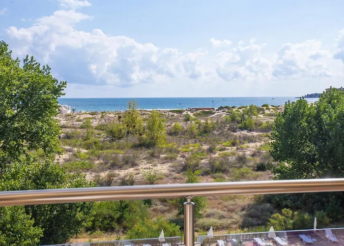 Hotel Amfibia Complex 3*