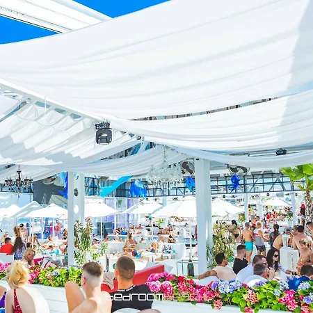 Hotel Amfibia Complex 3*